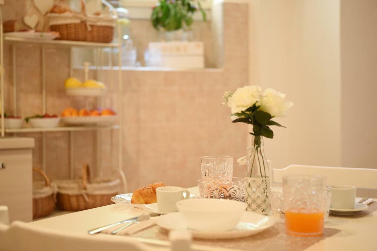 B&B Bonnes Suites Naples Exterior photo